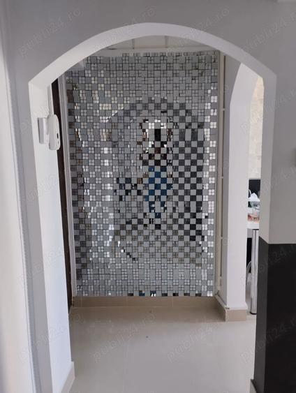 Apartament cu 3 camere decomandat în Mangalia