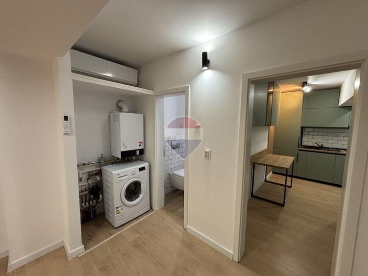 Apartament cu 2 camere decomandat, mobilat în P-ța Alba Iulia