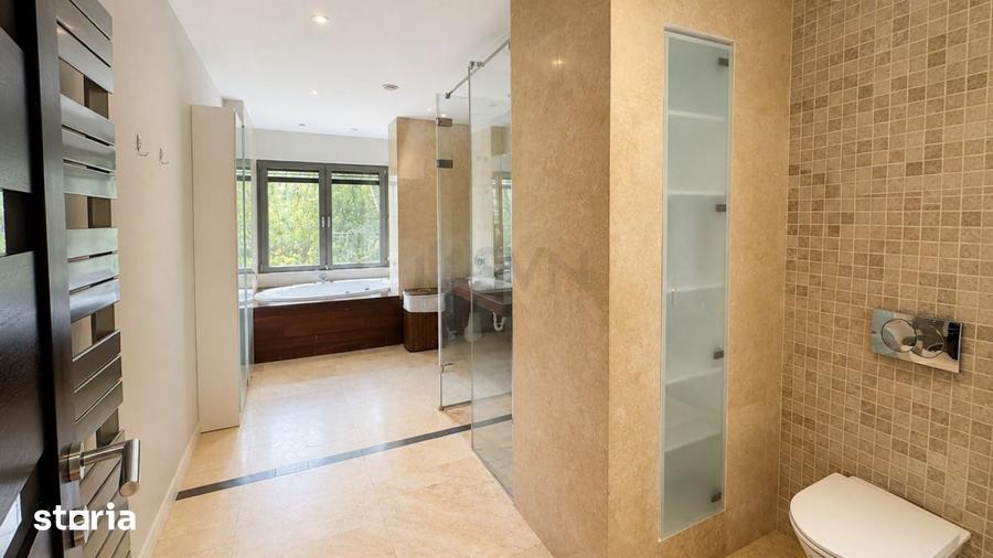 Apartament cu 4 camere în Băneasa