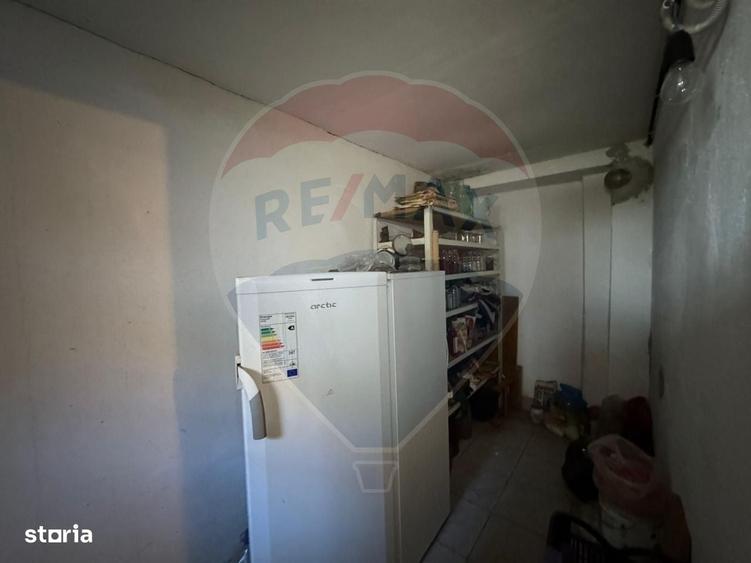 Casă cu 2 camere cu Teren 1172 Mp în Bodrogu Nou