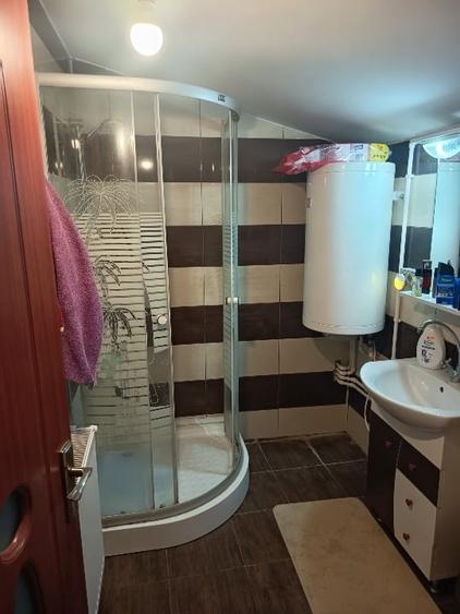 Casă individuală cu 4 camere cu Teren 2400 Mp în Traian