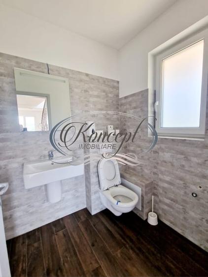 Apartament cu 3 camere semidecomandat, mobilat în Gruia