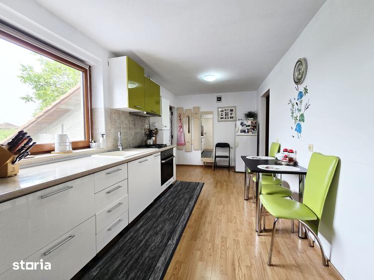 Apartament cu 2 camere decomandat în Bujac