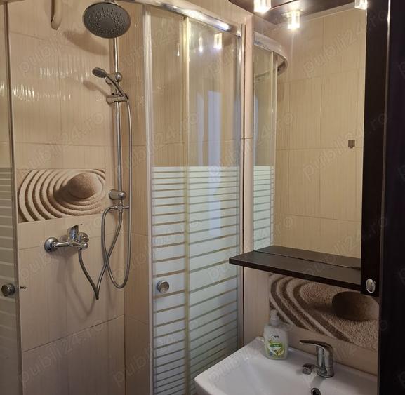 Garsonieră decomandată în Rogerius