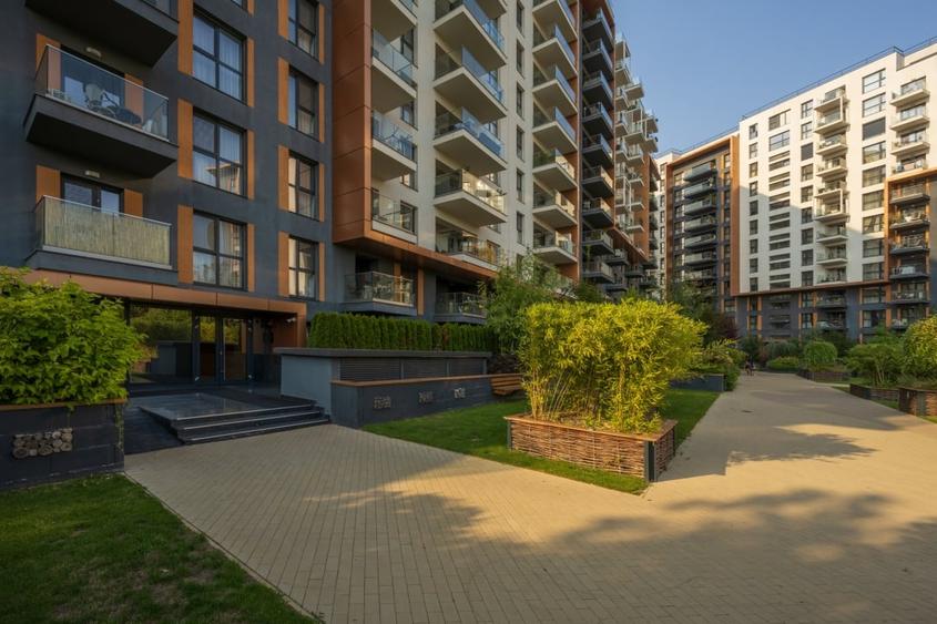 Apartament cu 2 camere, mobilat în P-ta Presei Libere