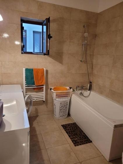 Apartament cu 3 camere în Dacia