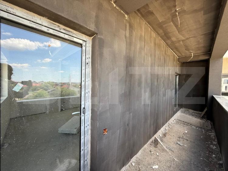 Apartament cu 3 camere decomandat în Exterior Est