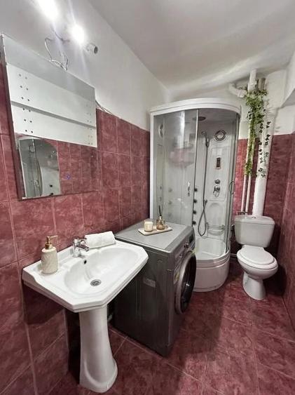 Apartament cu 2 camere nedecomandat în Ultracentral