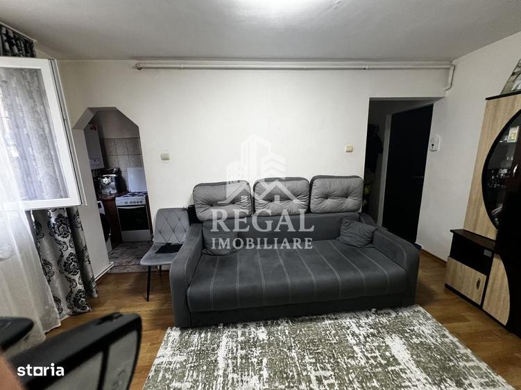 Apartament 2 camere de vanzare zona Micro 6, str. Batiz - 1
