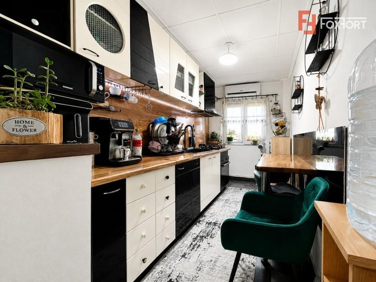 Apartament cu 3 camere decomandat, mobilat în Aurel Vlaicu