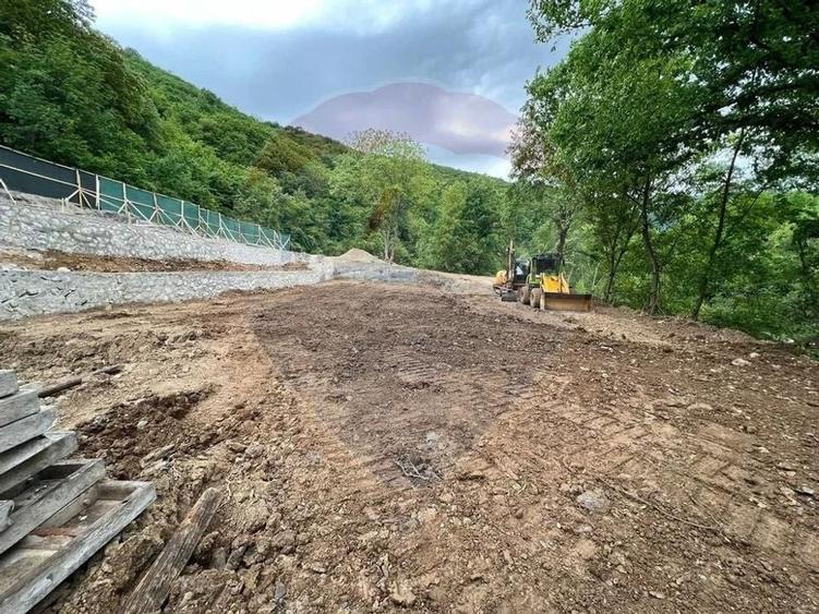 Teren Construcții intravilan de 1100 mp, în Central