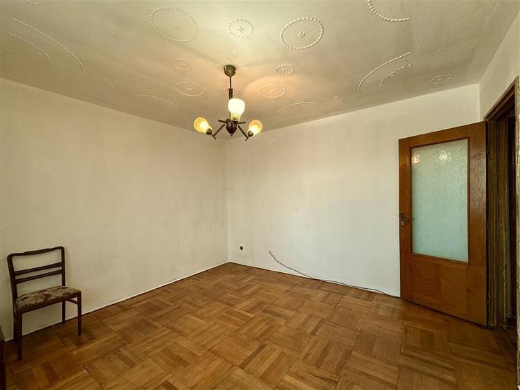 Apartament cu 2 camere semidecomandat în Podgoria