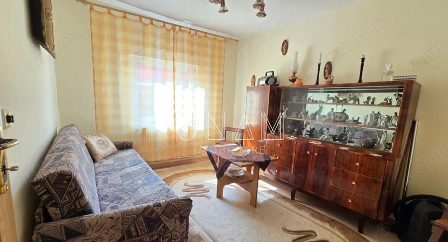 Casă cu 4 camere cu Teren 225 Mp în Muncitoresc