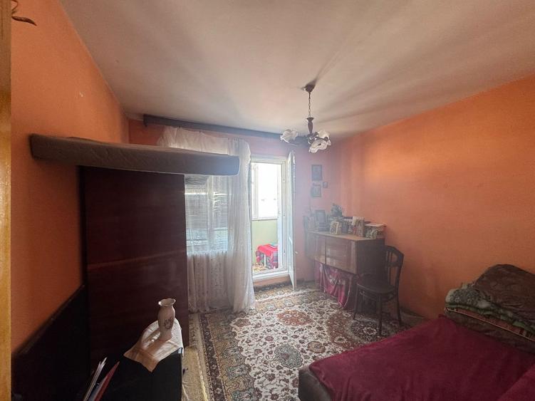 Apartament cu 3 camere decomandat, mobilat în Mihai Bravu