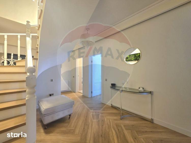 Apartament cu 4 camere în Remetea
