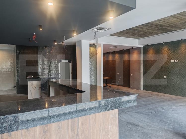 Spațiu comercial, de 110 mp, în Central