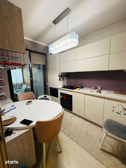 Apartament cu 3 camere, mobilat în Băneasa