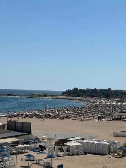 Apartament cu 3 camere decomandat în Faleza Nord
