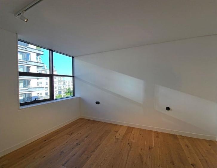Apartament cu 4 camere în Floreasca