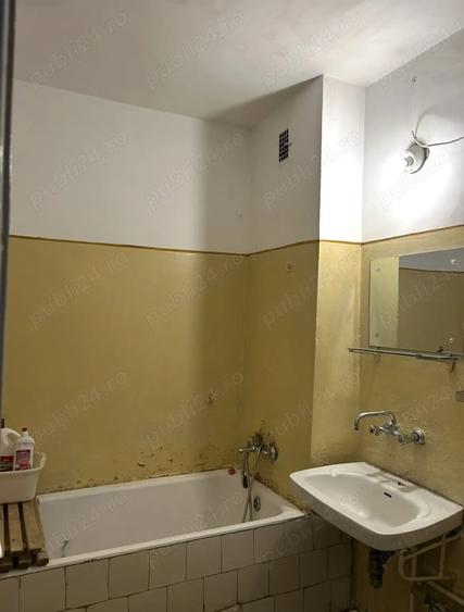 Apartament cu 2 camere semidecomandat în Central