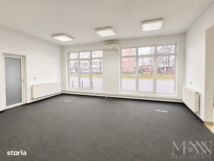 Spațiu comercial, de 160 mp, în Cantemir