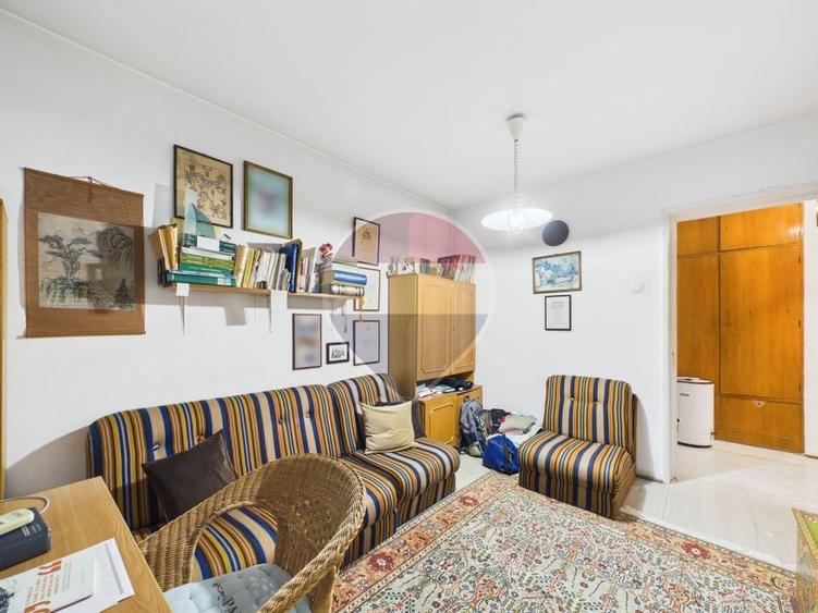 Apartament cu 3 camere semidecomandat, mobilat în Obor