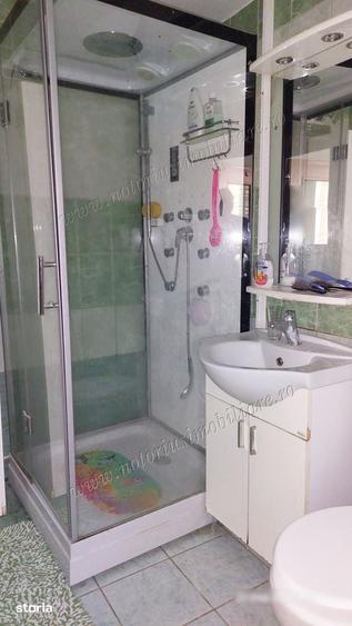 Apartament cu 2 camere semidecomandat în Micro 4