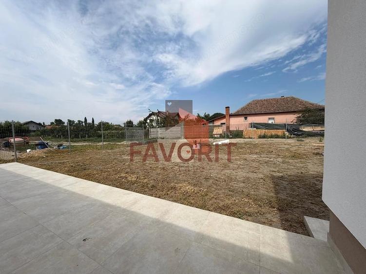 Casă cu Teren 480 Mp în Utvin