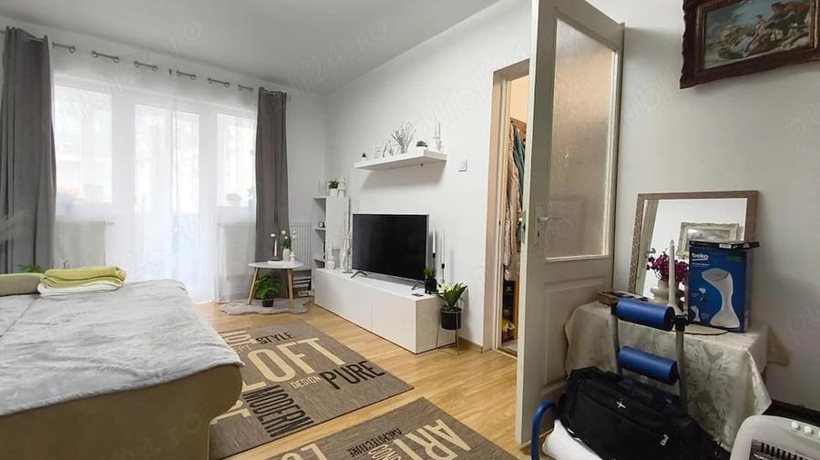 Apartament cu 2 camere decomandat în Piața Centrală