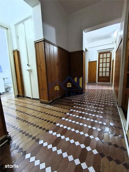 Apartament cu 3 camere decomandat în Unirii Sud