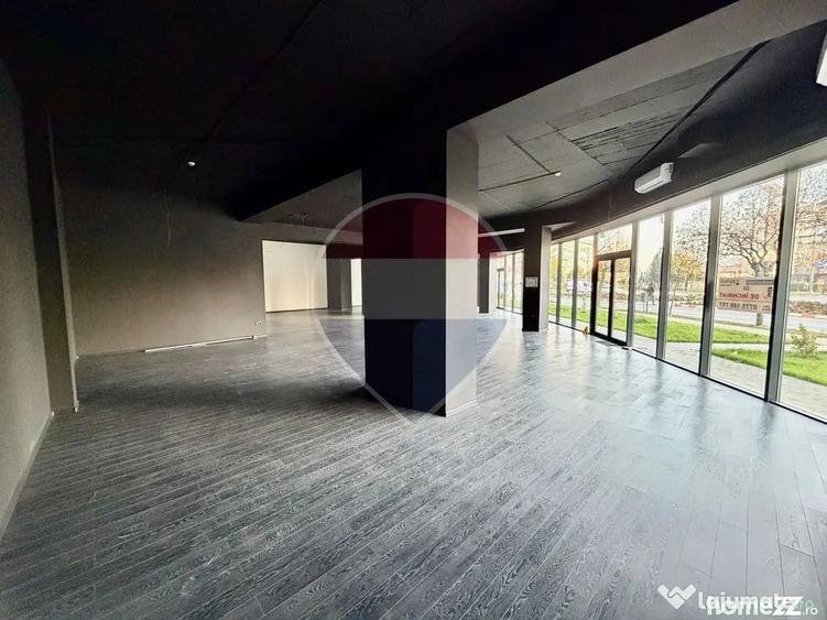 Spațiu comercial, de 270 mp, în Nord