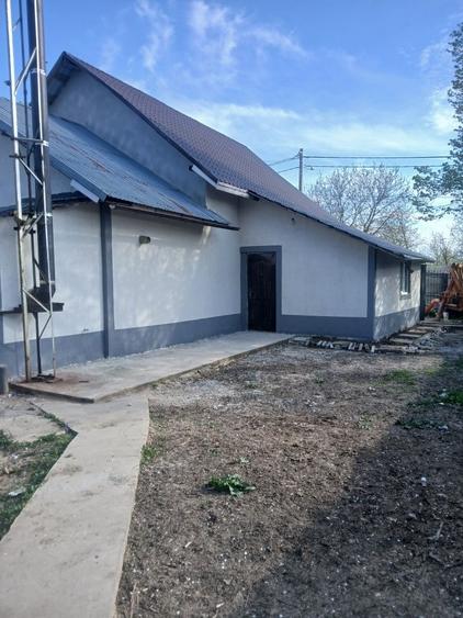 Casă cu 4 camere în Alexandru Odobescu