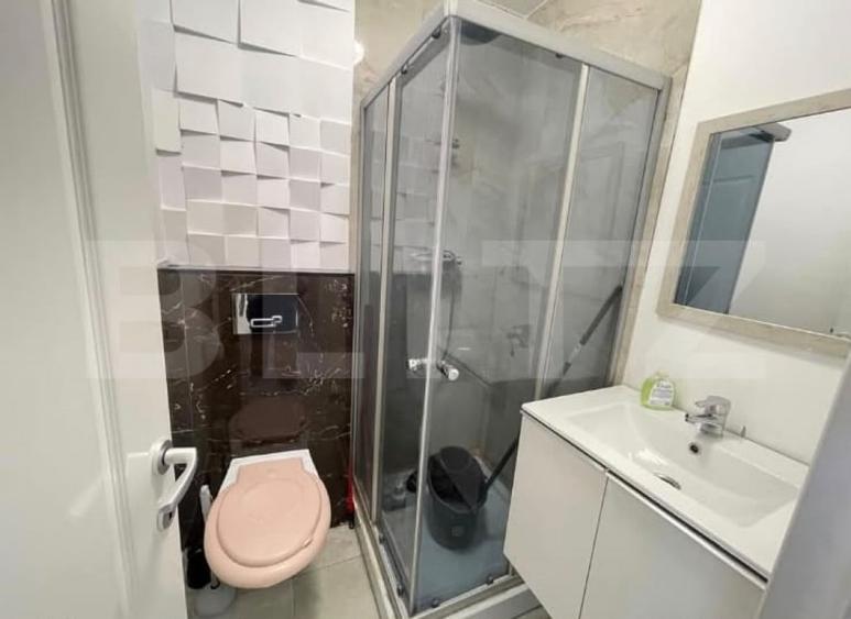 Apartament cu 3 camere decomandat în Rogerius