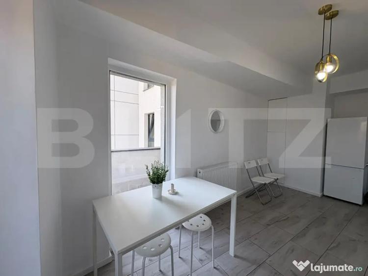 Apartament cu 2 camere semidecomandat în Mărăști
