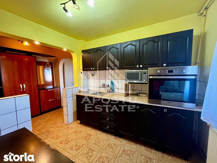 Apartament cu 2 camere semidecomandat, mobilat în Lipovei