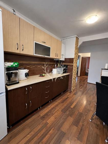 Apartament cu 4 camere decomandat în Apahida