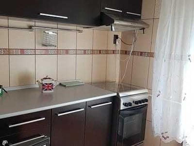 Apartament cu 2 camere decomandat în Brâncoveanu