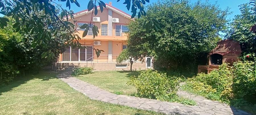 Casă cu 4 camere cu Teren 471 Mp în Agigea
