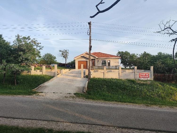 Casă cu 3 camere cu Teren 1124 Mp în Șauaieu