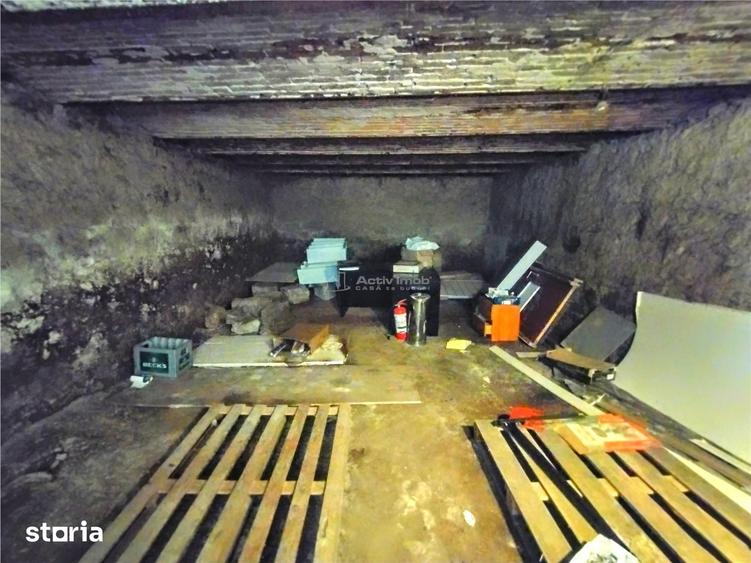 Casă cu 4 camere decomandat cu Teren 719 Mp în Ciclova Română