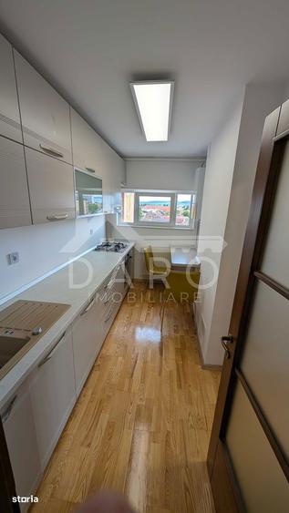 Apartament cu 3 camere decomandat, mobilat în Central