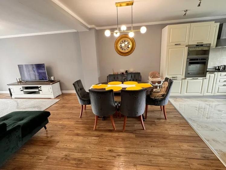 Duplex cu 5 camere cu Canalizare în Feleacu