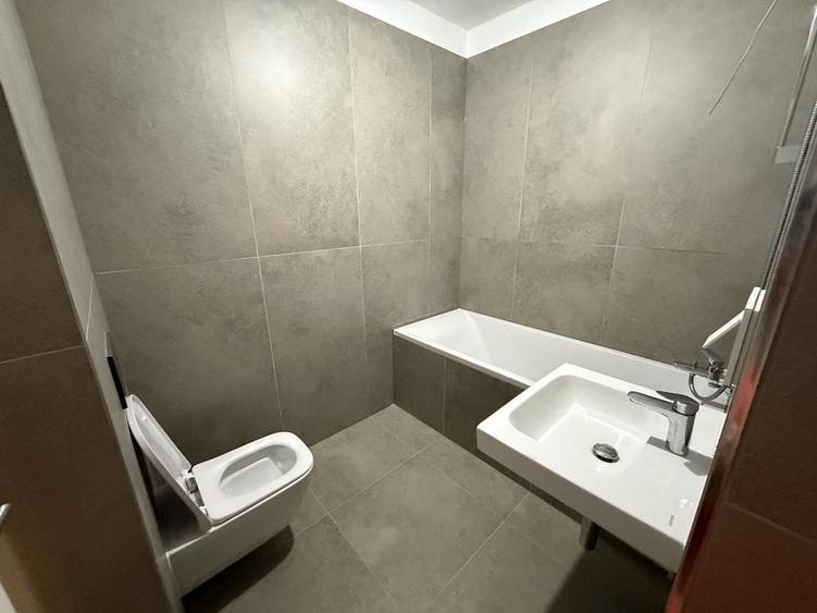 Apartament cu 2 camere decomandat în Gară