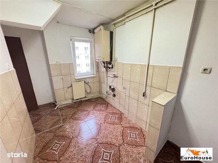 Apartament cu 2 camere în Cetate — fotografia 1