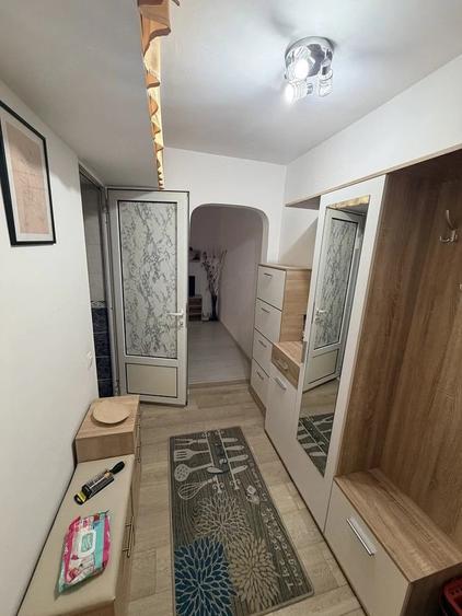 Apartament cu 2 camere semidecomandat în Spitalul Județean