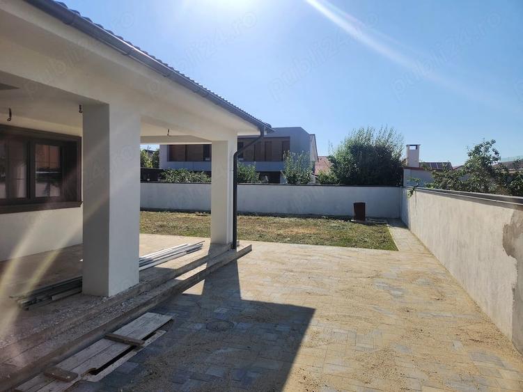 Casă cu Teren 633 Mp în Vladimirescu
