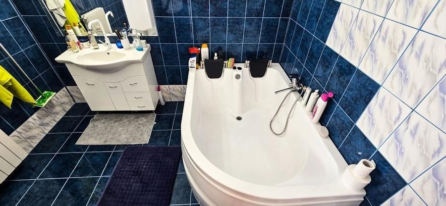 Casă cu 4 camere cu Teren 500 Mp în Exterior Vest