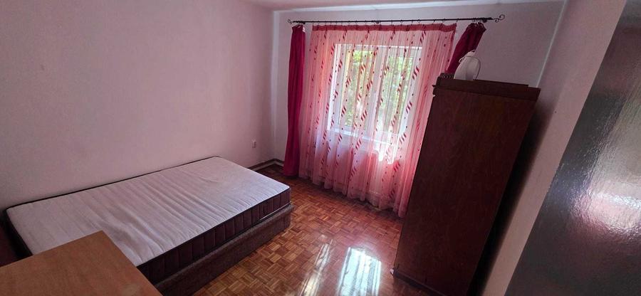 Apartament cu 2 camere decomandat în Gruia