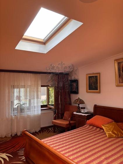 Casă individuală cu 5 camere cu Canalizare în Rosetti