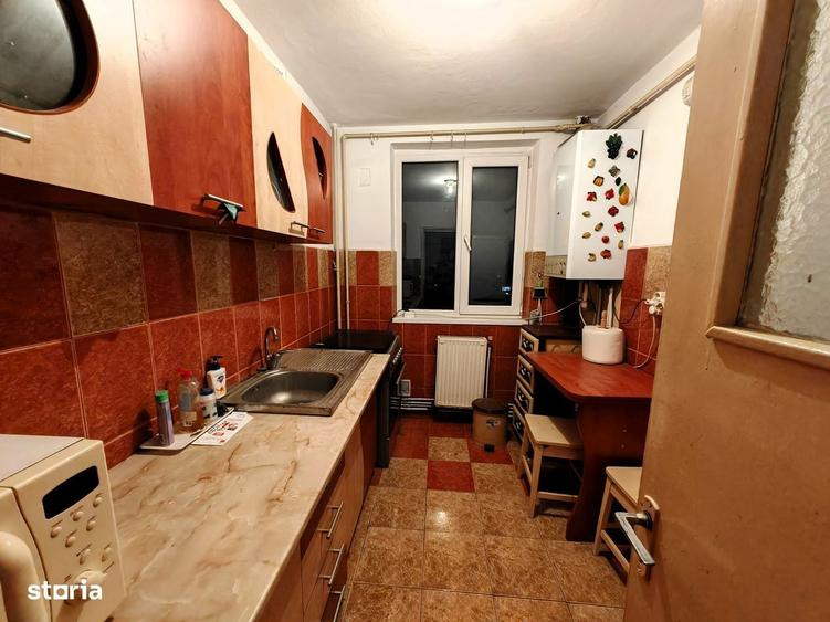 Apartament cu 3 camere decomandat în Zimbru